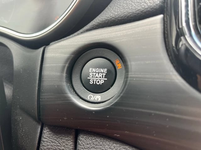 Used 2021 Jeep Grand Cherokee Laredo X AWD/4WD image 17