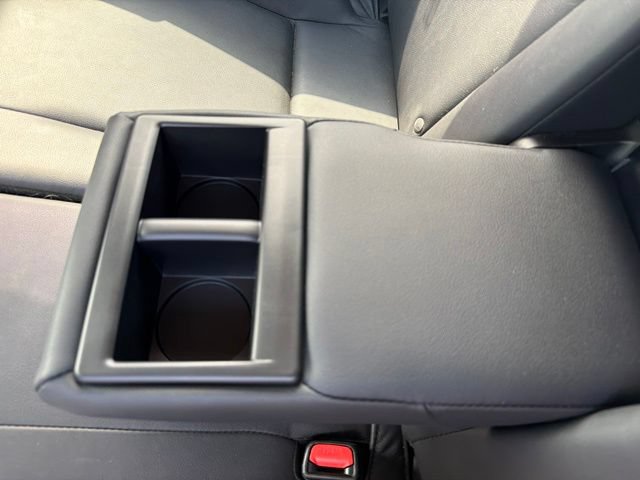Used 2018 Toyota RAV4 Limited AWD/4WD image 15