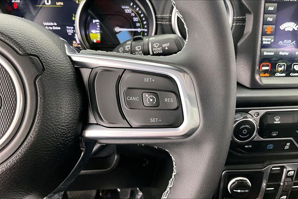 Used 2023 Jeep Wrangler Unlimited Sahara image 19