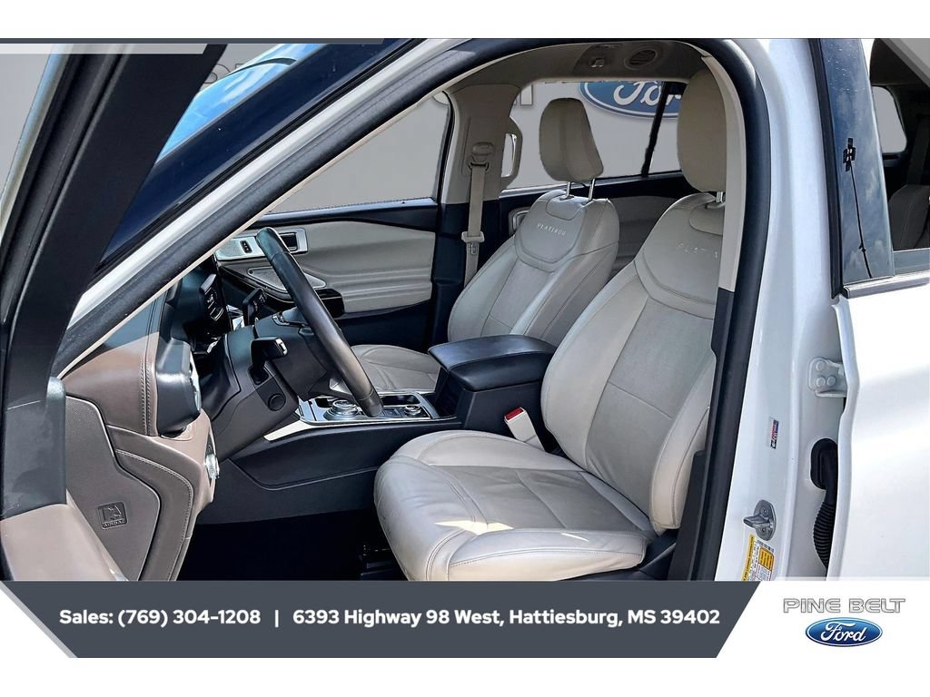 Certified 2022 Ford Explorer Platinum w/ Equipment Group 601A AWD/4WD image 18
