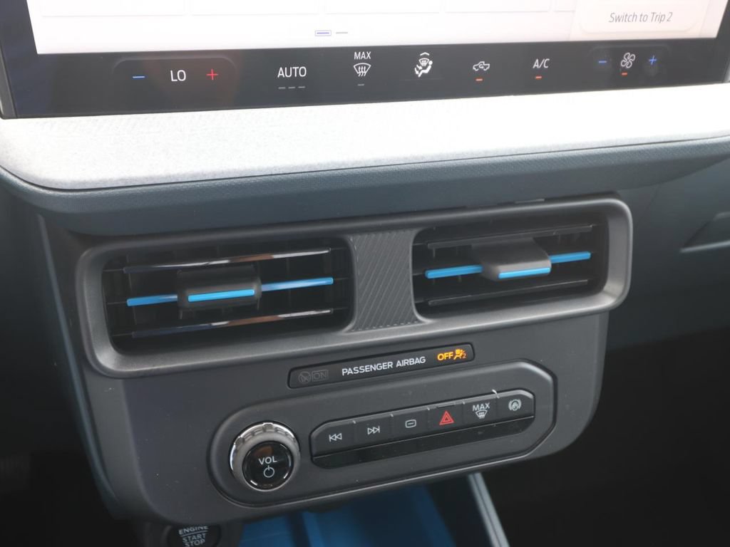 Certified 2026 Ford Maverick XLT FWD image 20