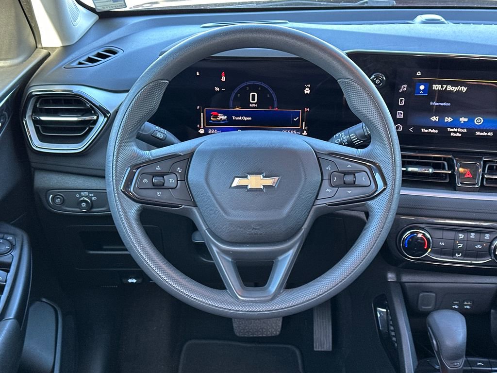 Used 2024 Chevrolet TrailBlazer LT w/ Driver Confidence Package image 23