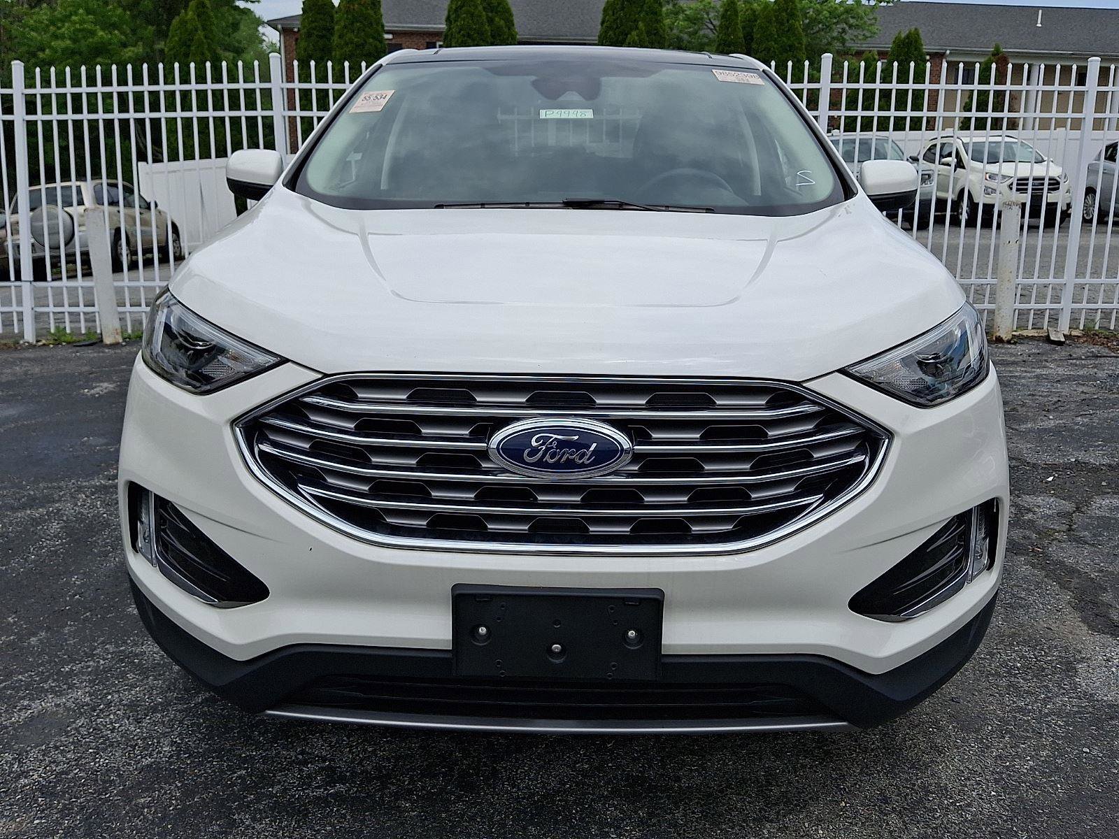 Certified 2022 Ford Edge SEL w/ Convenience Package AWD/4WD image 2