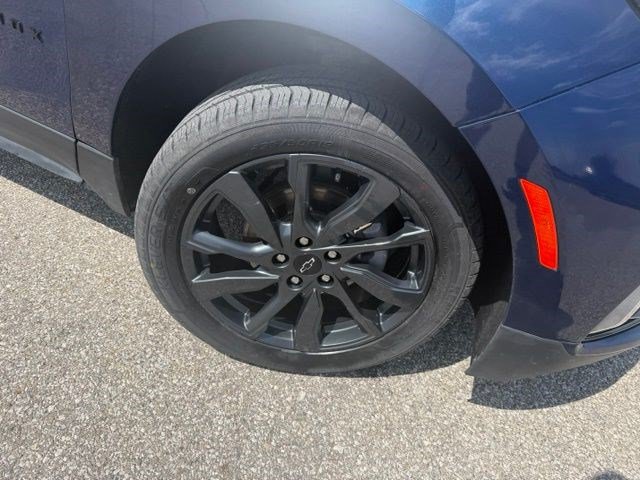 Used 2023 Chevrolet Equinox RS AWD/4WD image 37