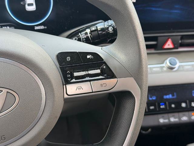 Used 2024 Hyundai Elantra SEL FWD image 17