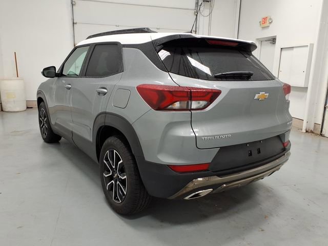 Used 2023 Chevrolet TrailBlazer ACTIV w/ Convenience Package FWD image 5