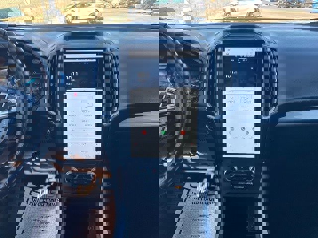 Certified 2023 Ford Edge SEL image 11