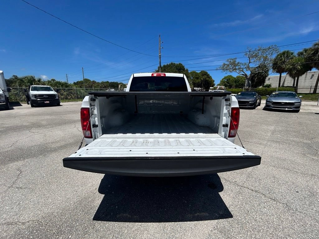 Used 2018 RAM 1500 ST w/ SXT Appearance Group AWD/4WD image 32