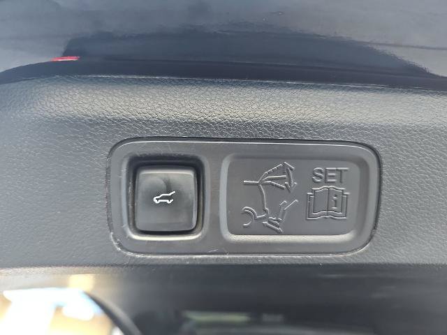 Certified 2020 Ford Expedition XLT w/ Equipment Group 202A AWD/4WD image 13
