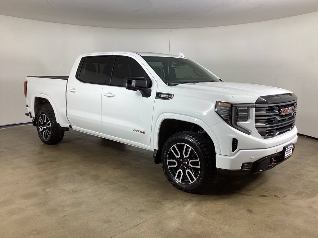 Used 2025 GMC Sierra 1500 AT4 w/ AT4 Preferred Package AWD/4WD image 5