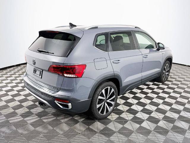 Used 2023 Volkswagen Taos SE AWD/4WD image 7