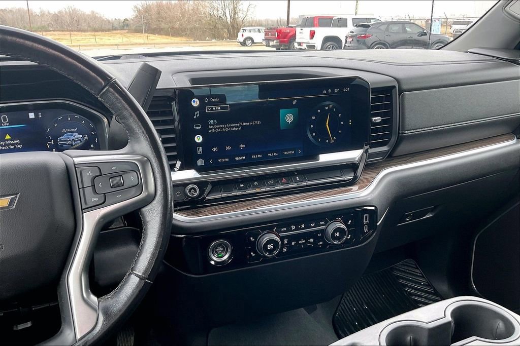 Used 2022 Chevrolet Silverado 1500 LT image 9