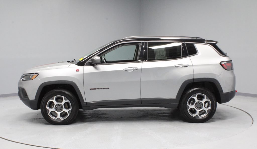 Used 2022 Jeep Compass Trailhawk w/ Trailhawk Elite Group AWD/4WD image 8