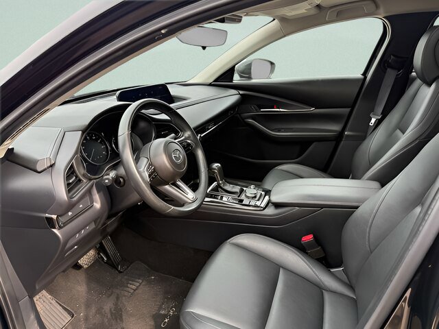 Used 2024 MAZDA CX-30 AWD 2.5 S w/ Preferred Package image 3