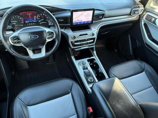 Certified 2022 Ford Explorer XLT w/ Equipment Group 202A image 13