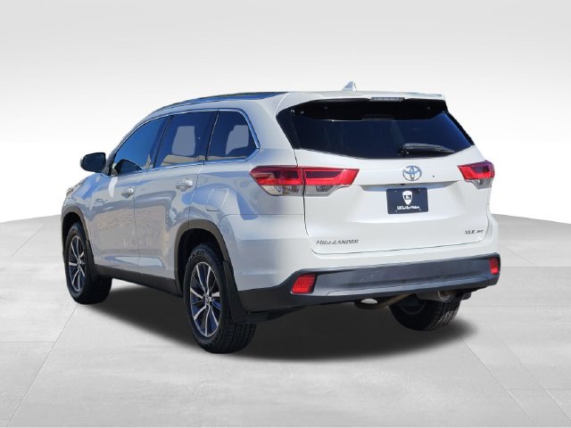 Used 2019 Toyota Highlander XLE AWD/4WD image 6