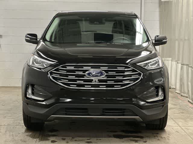Certified 2024 Ford Edge Titanium w/ Equipment Group 301A AWD/4WD image 31