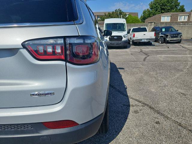Used 2024 Jeep Compass Latitude AWD/4WD image 32