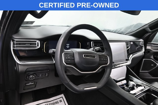 Used 2022 Jeep Wagoneer Series I w/ Rear Seat Video Group 1 AWD/4WD image 17