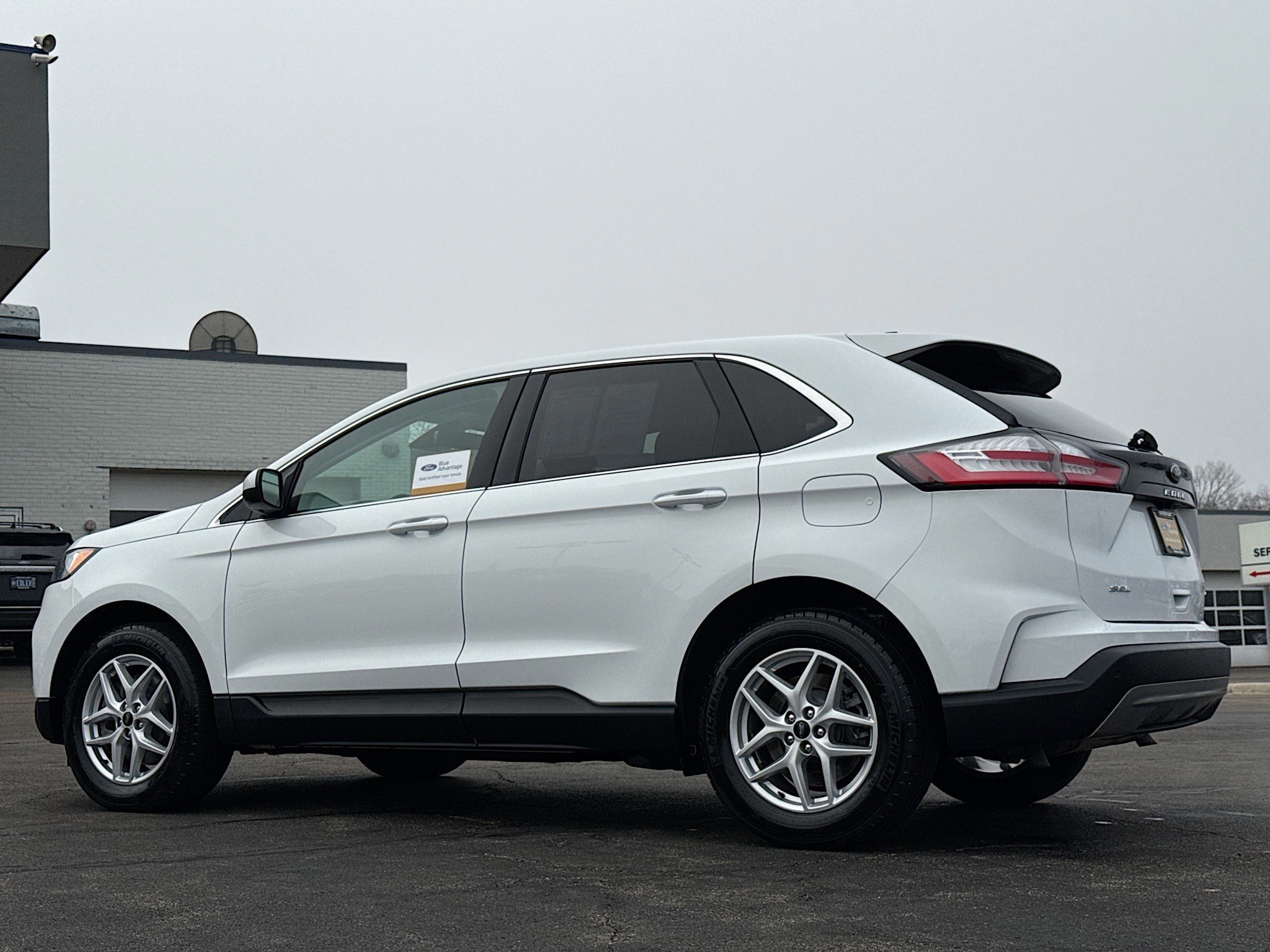 Certified 2024 Ford Edge SEL image 2