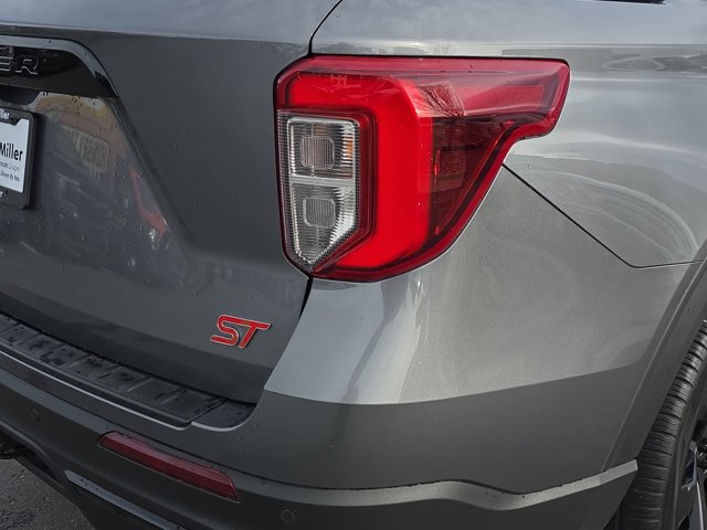 Certified 2022 Ford Explorer ST w/ Equipment Group 401A image 33