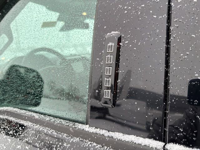 Certified 2017 Ford F150 Lariat w/ Equipment Group 502A Luxury image 21