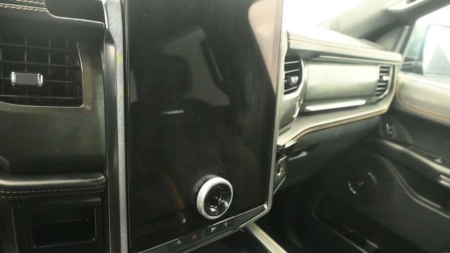 Certified 2023 Ford Expedition Platinum AWD/4WD image 17