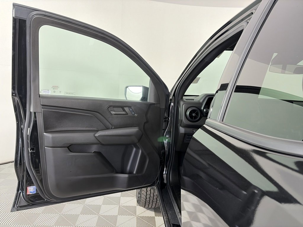 Used 2024 Chevrolet Colorado Trail Boss image 10