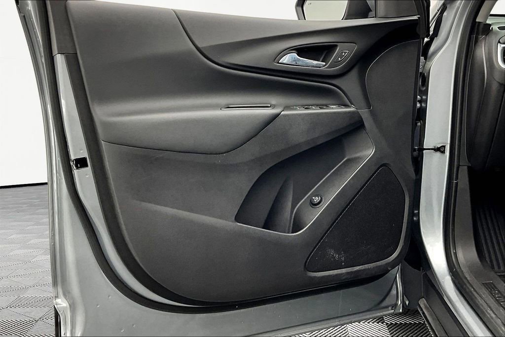 Used 2024 Chevrolet Equinox LT image 23