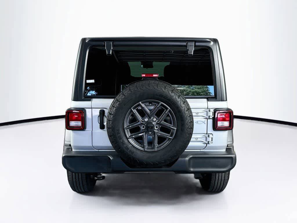 Used 2024 Jeep Wrangler Unlimited Sport AWD/4WD image 5
