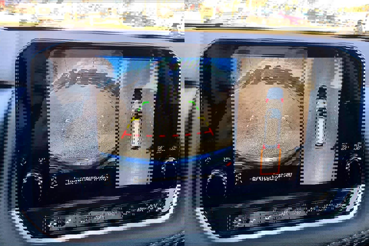 Used 2023 Nissan Rogue SL w/ SL Premium Package image 26