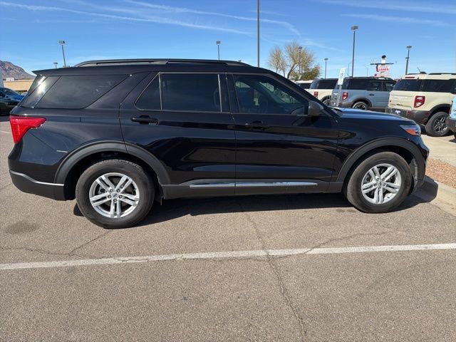 Certified 2024 Ford Explorer XLT image 4