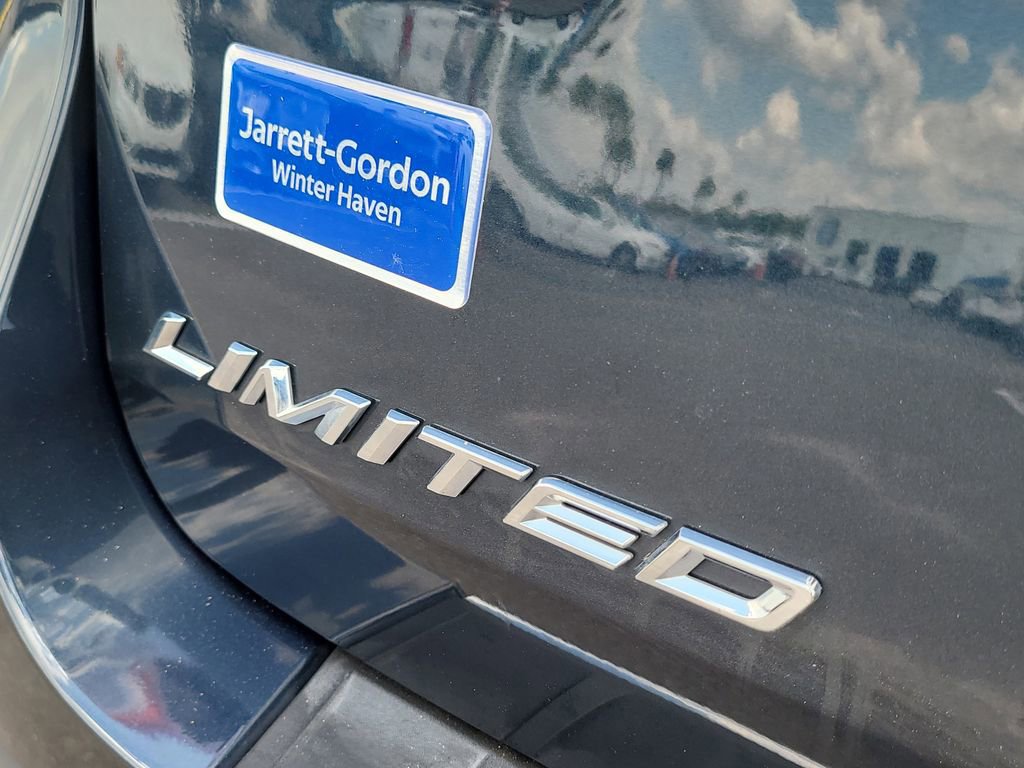 Certified 2022 Ford Explorer Limited w/ Equipment Group 301A image 6