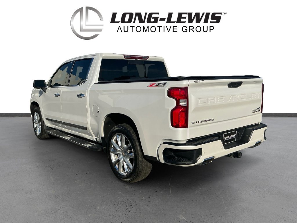 Used 2022 Chevrolet Silverado 1500 High Country w/ High Country Premium Package AWD/4WD image 4