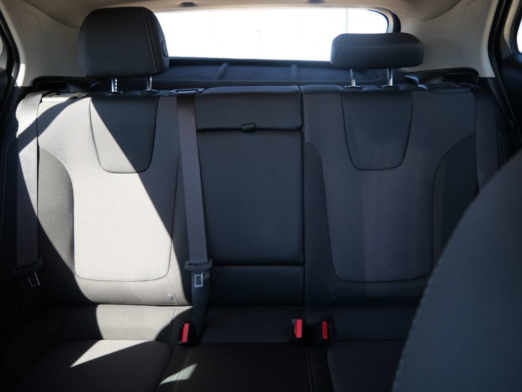 Used 2022 Buick Encore GX Select w/ Sport Touring Package image 17