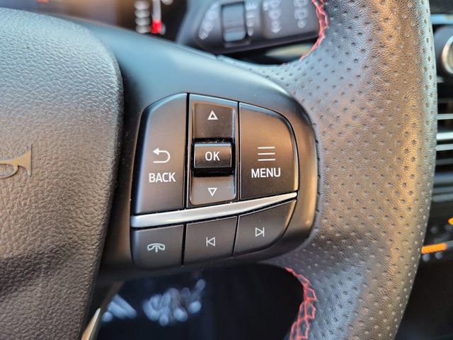 Certified 2023 Ford Escape ST-Line image 11