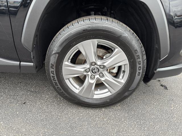 Used 2024 Toyota RAV4 XLE w/ Convenience Package image 11
