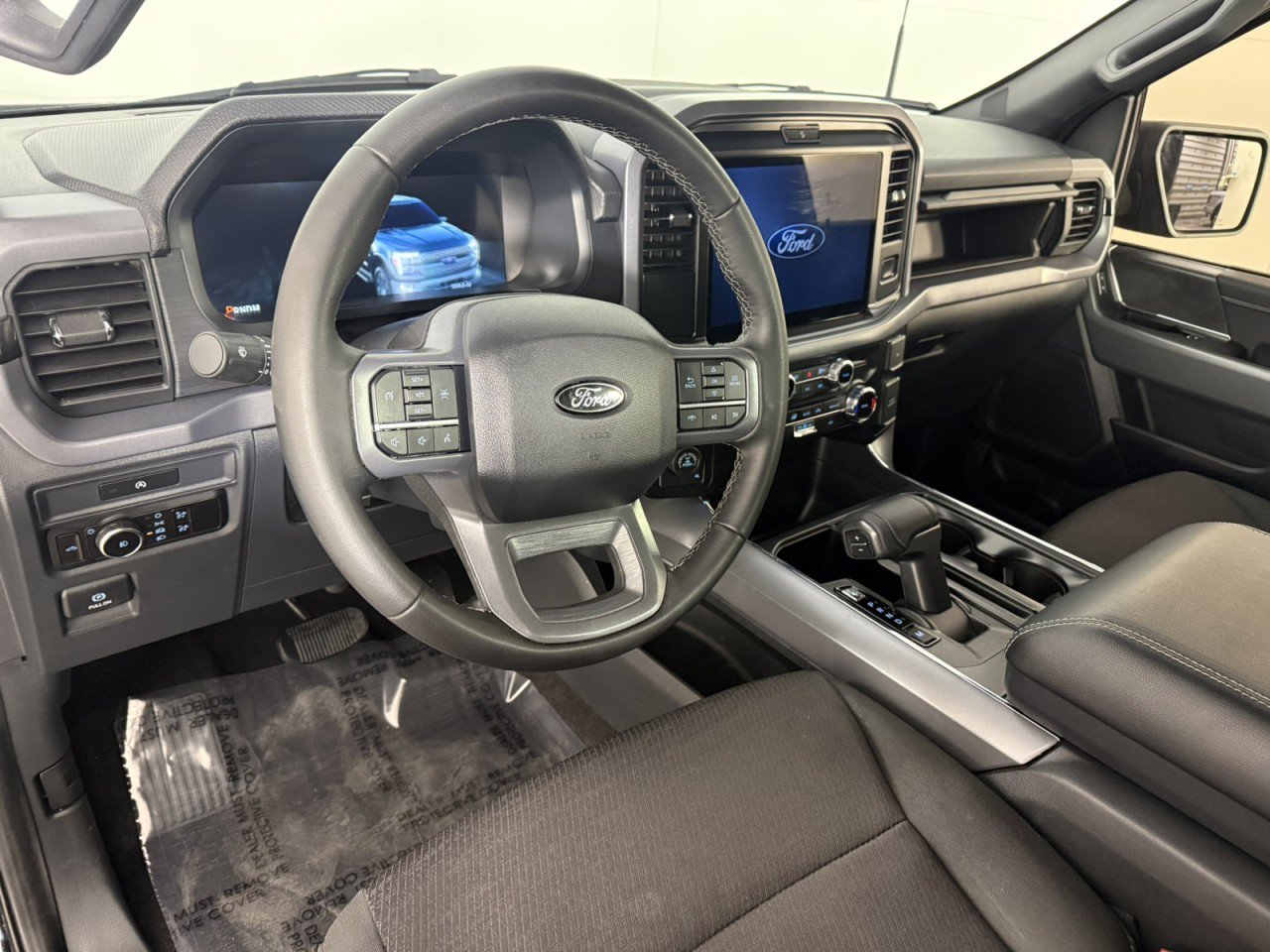 Certified 2025 Ford F150 XLT w/ Equipment Group 301A Standard image 16