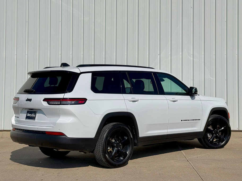 Used 2021 Jeep Grand Cherokee L Laredo AWD/4WD image 6