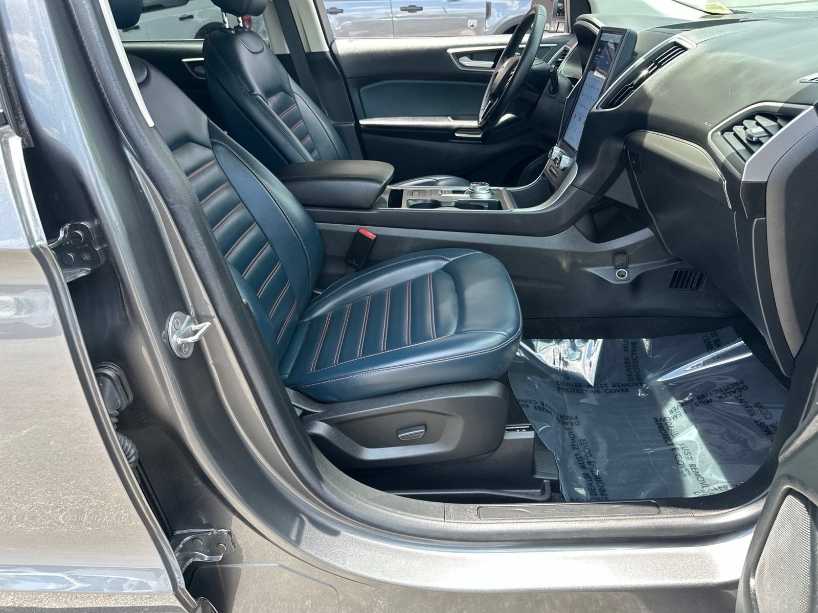 Certified 2022 Ford Edge SEL w/ Sport Appearance Package AWD/4WD image 14