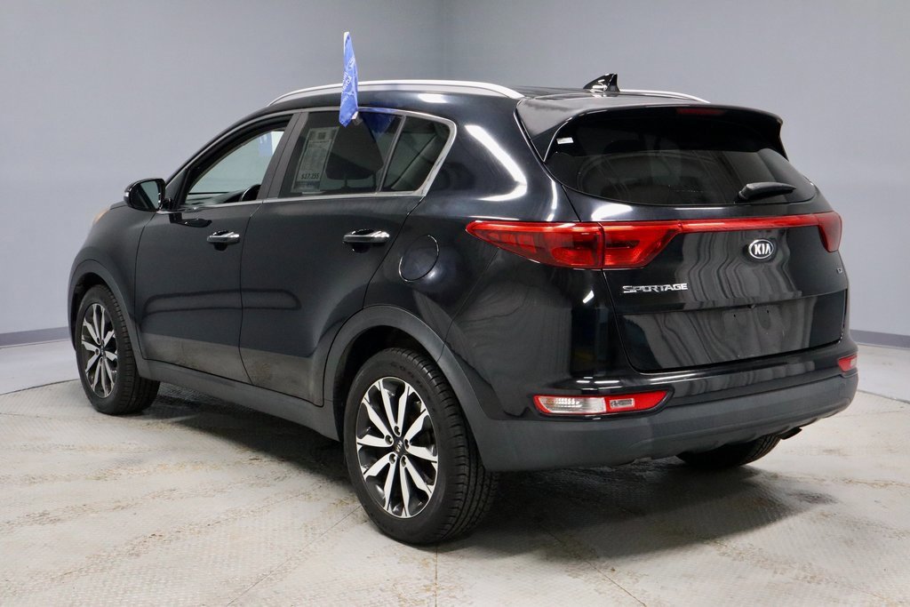 Used 2018 Kia Sportage EX image 3