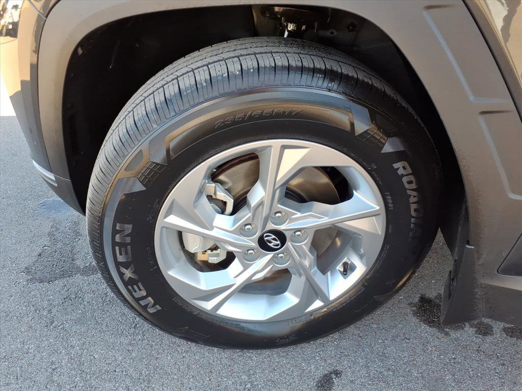 Used 2024 Hyundai Tucson SE image 9