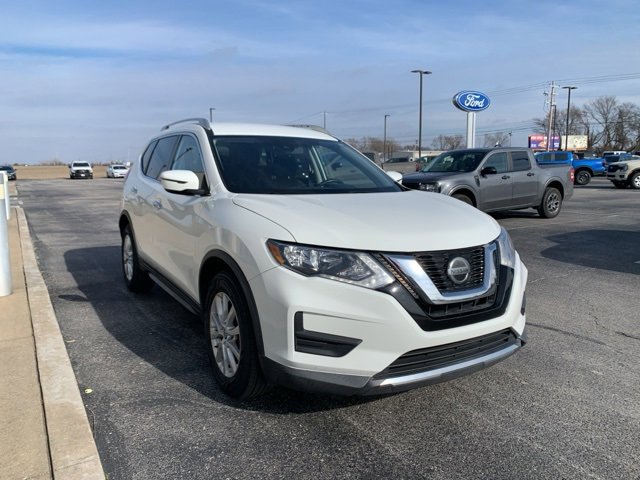 Used 2019 Nissan Rogue SV image 3