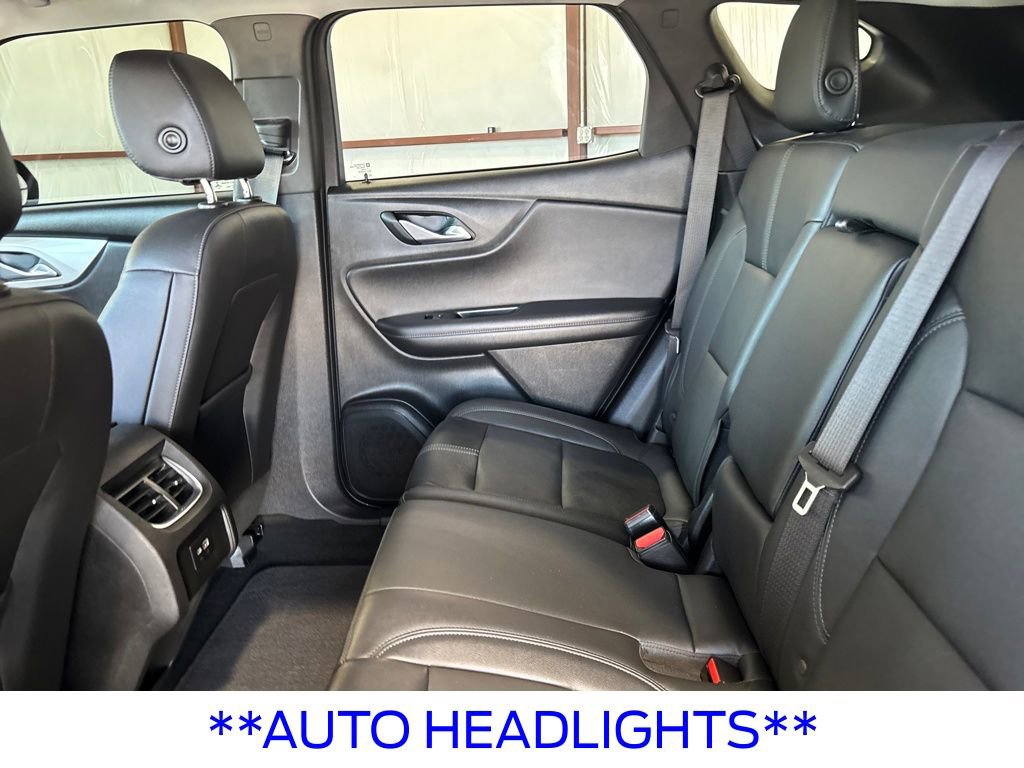 Used 2020 Chevrolet Blazer LT image 17