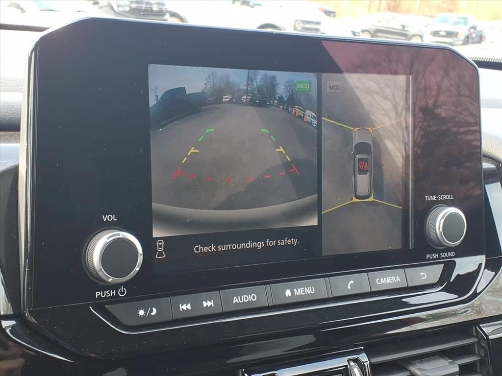 Used 2023 Nissan Pathfinder Rock Creek AWD/4WD image 11