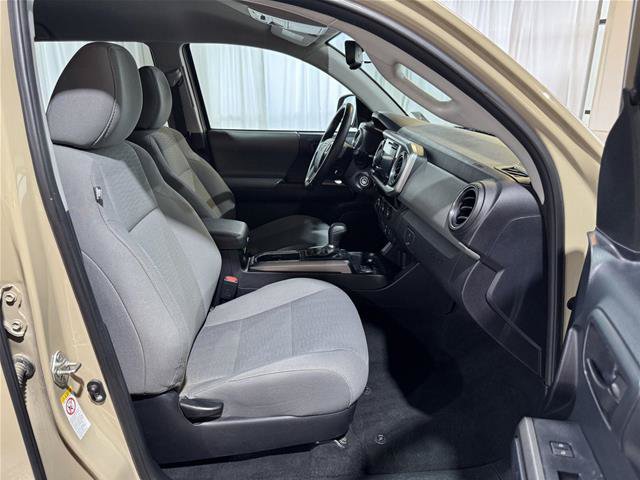 Used 2018 Toyota Tacoma SR5 RWD image 24
