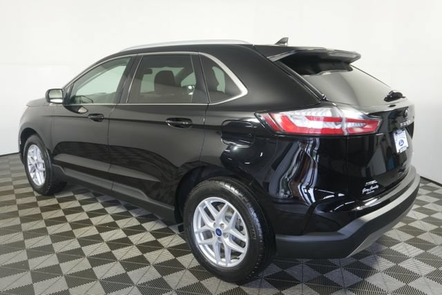 Certified 2022 Ford Edge SEL w/ Convenience Package AWD/4WD image 5