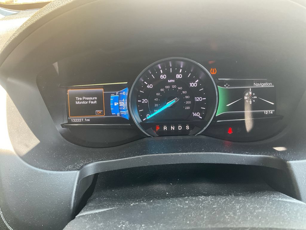 Certified 2017 Ford Explorer Limited FWD image 24