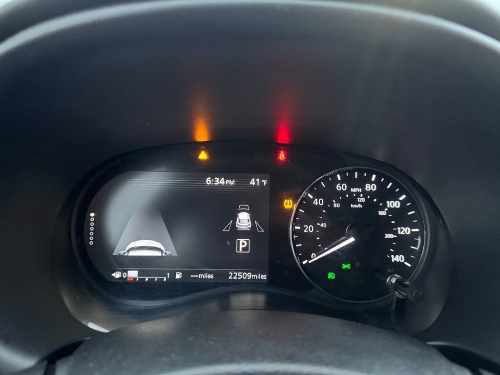 Used 2024 Nissan Kicks SR image 13