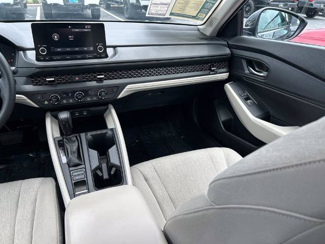 Used 2025 Honda Accord SE image 12